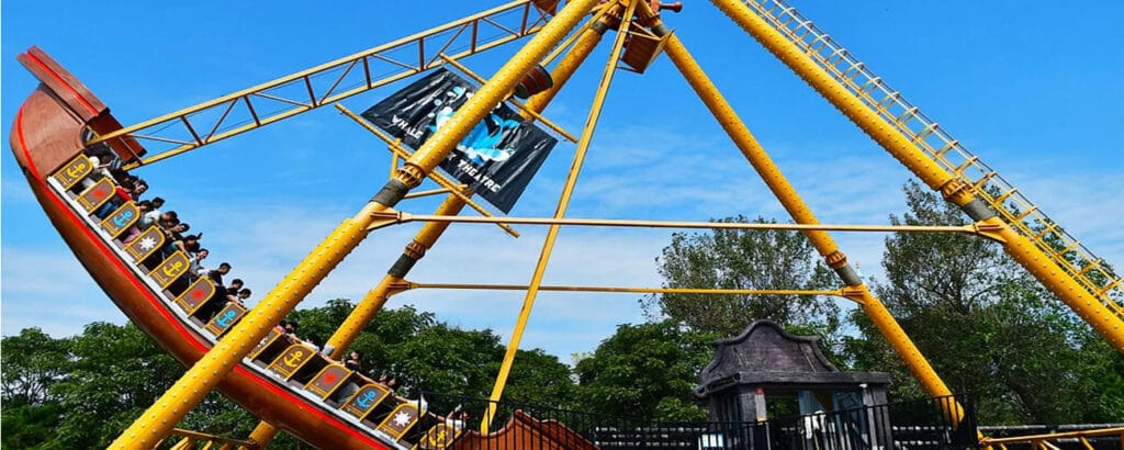 Pirate Ship Ride Crowd
