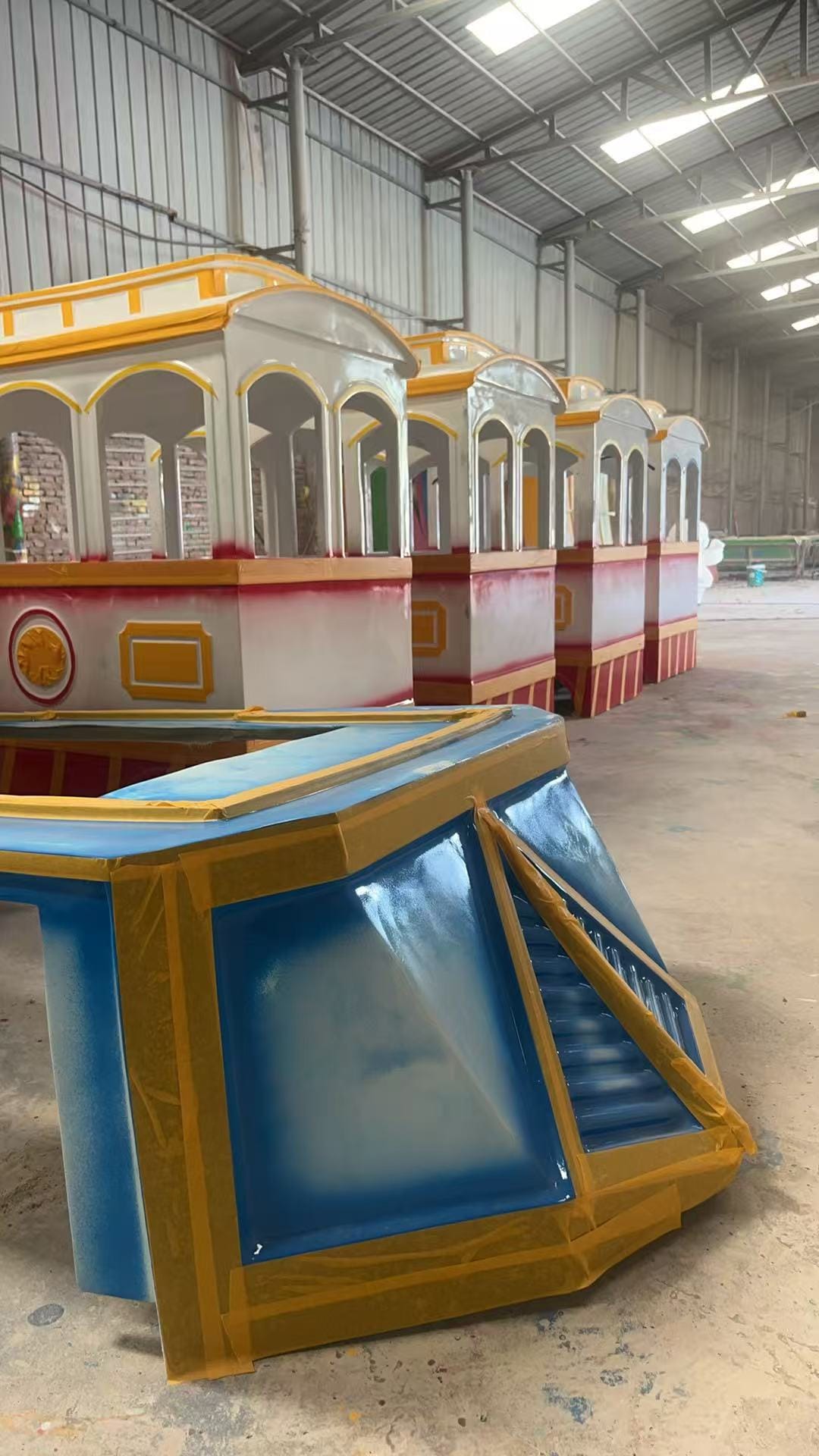 Custom design options for tourist trains