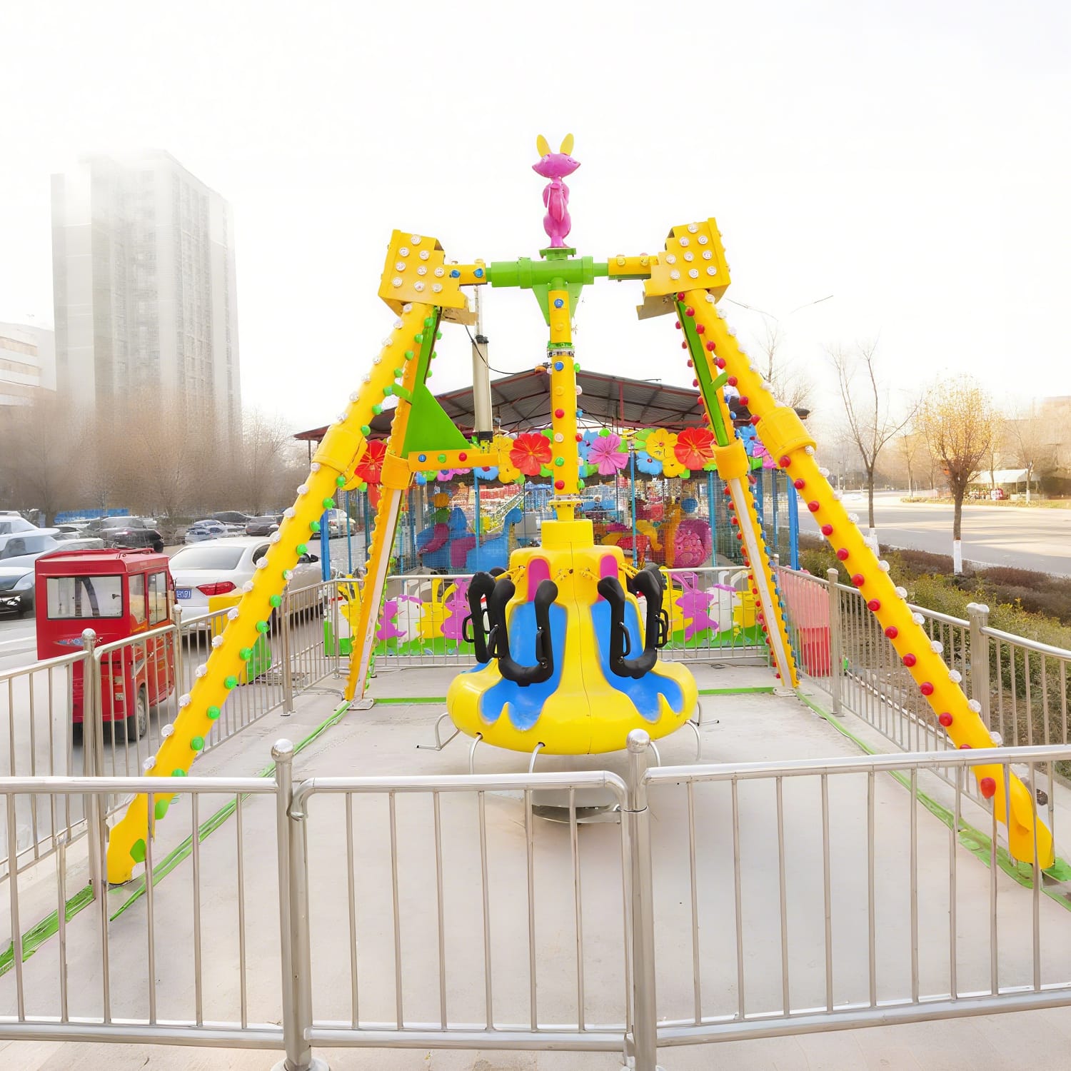 23-seat pendulum ride front view