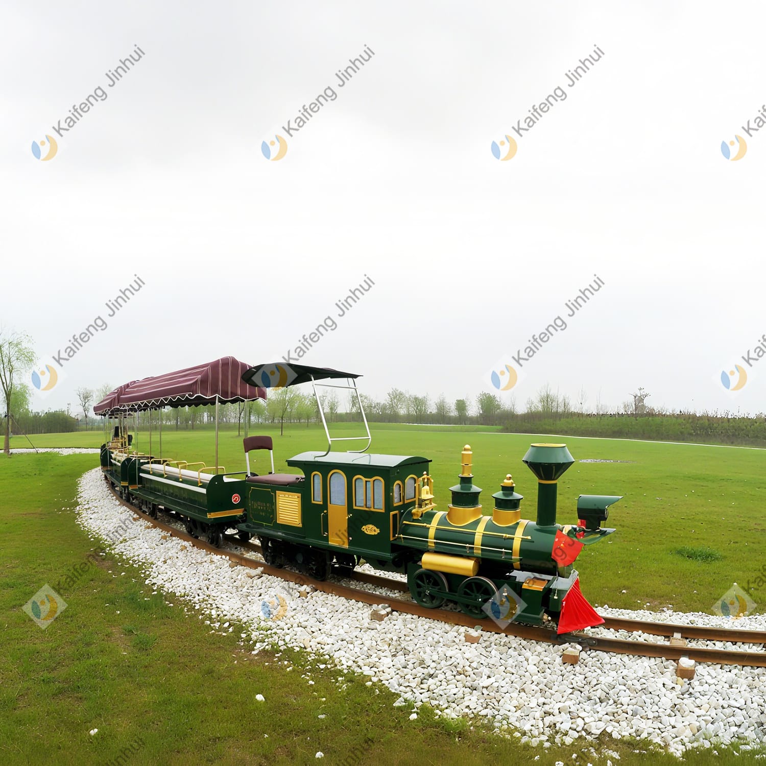 Track train operating in scenic environment