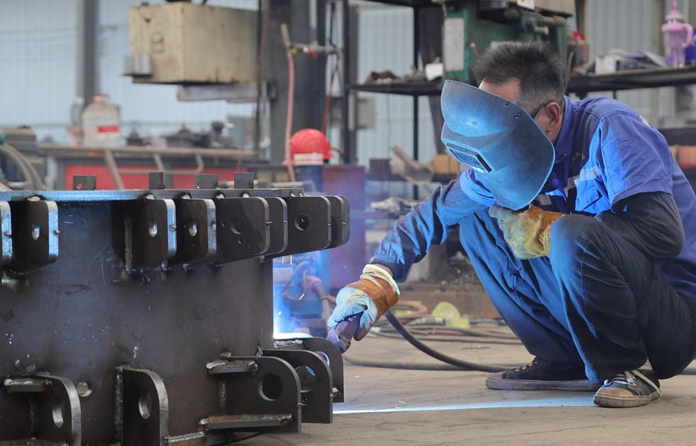 Mechanical and electrical components installation for Flying Turntable