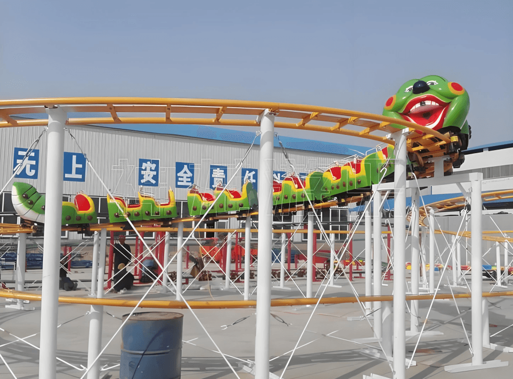 Final testing of completed Flying Turntable ride