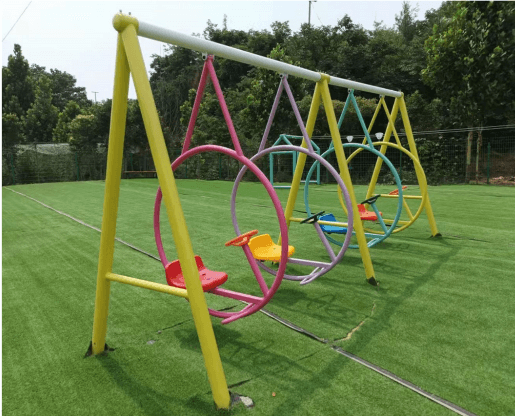 Four-ring Swing Chair - A swing with four rings for multiple users