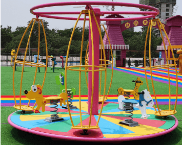 Rotating Astronaut - A space-themed rotating play structure